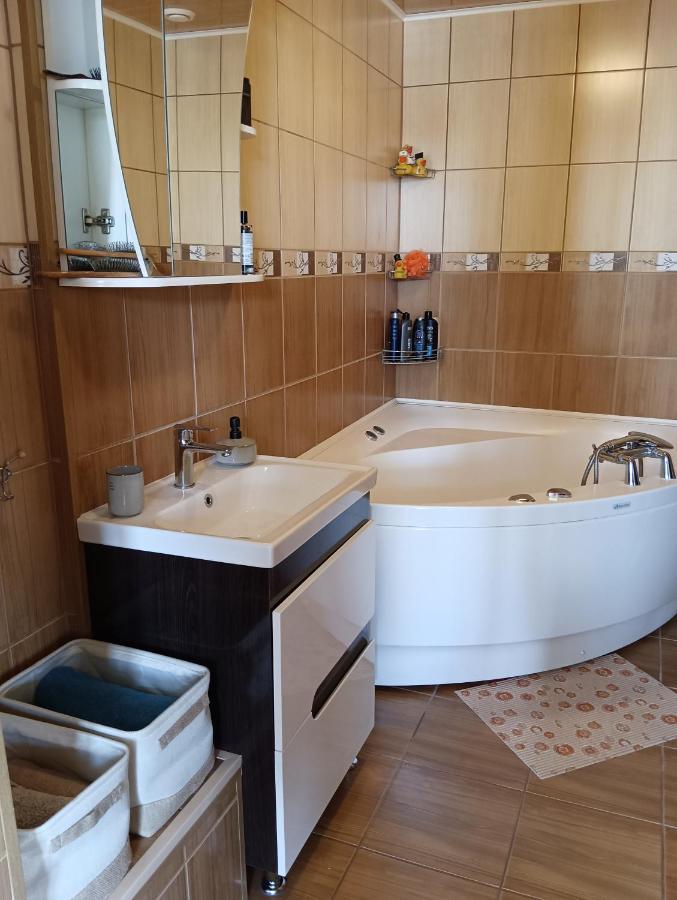 Kauba 6-1 With Sauna And Yacuzzi Apartment Kuressaare